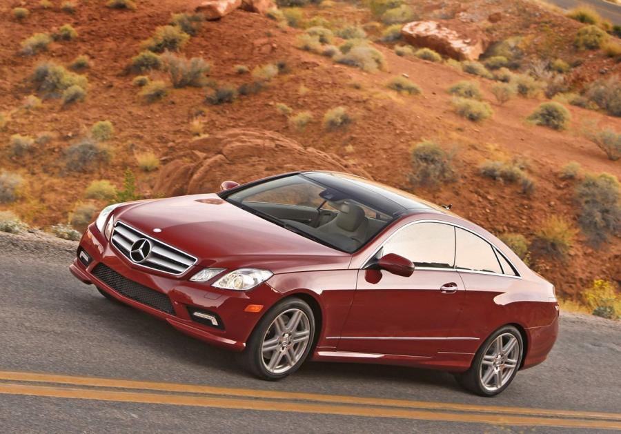 Mercedes-Benz E-Class Coupe 2012 года  (фото 6 из 9)